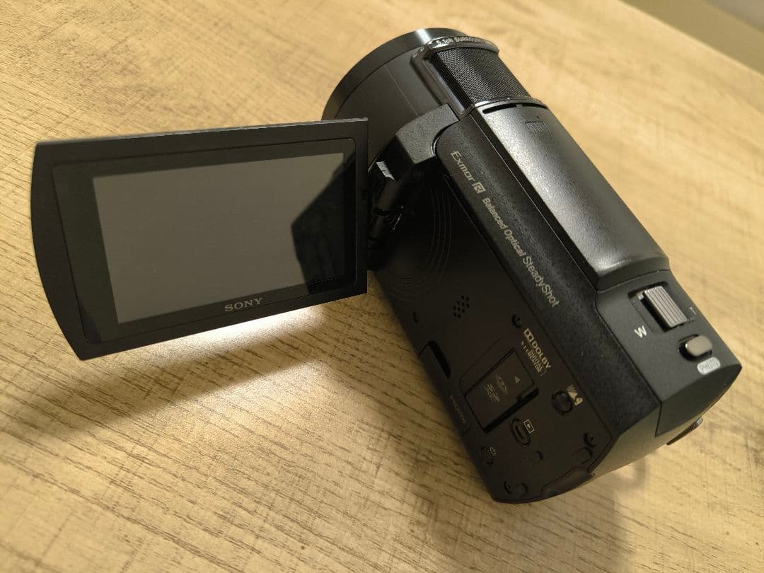 ソニー　4Kビデオカメラ　FDR-AX40