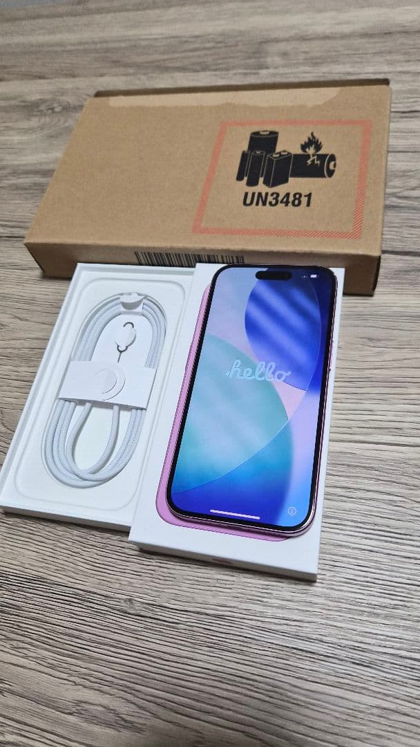 【美品】iPhone16 ピンク 256GB SIMフリー