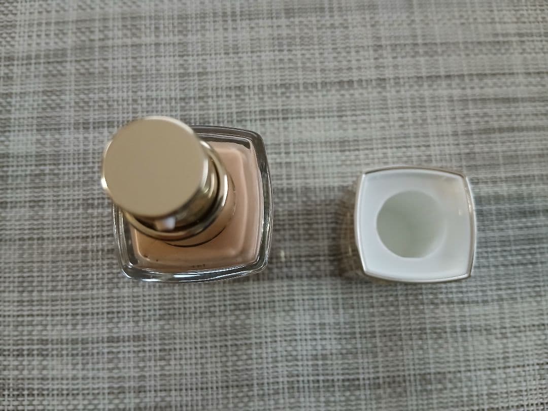 Dior マイクロフルイドタン　プレステージリキッドファンデーション　30mL