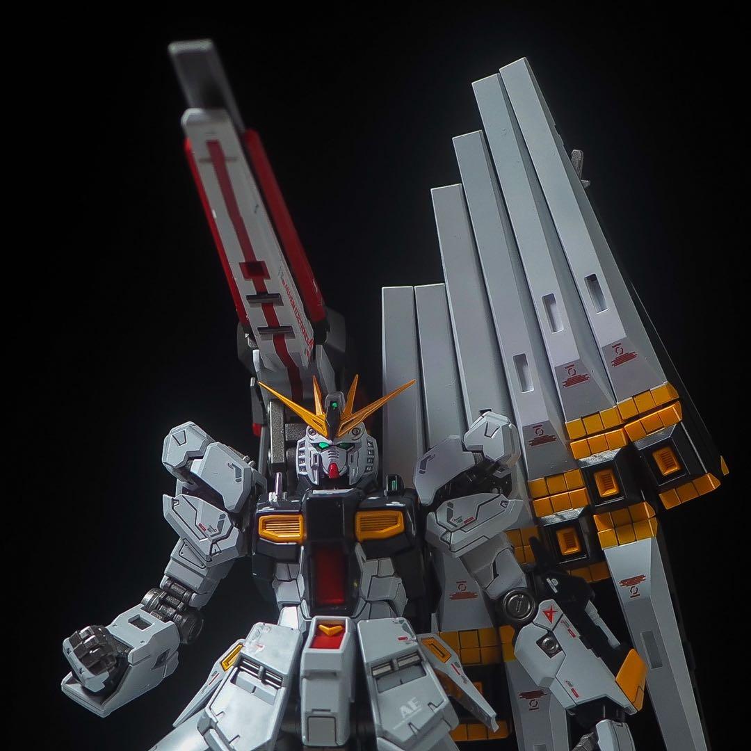 RG νガンダム　ff ガンプラ　全塗装　完成品