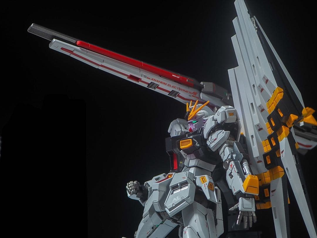 RG νガンダム　ff ガンプラ　全塗装　完成品