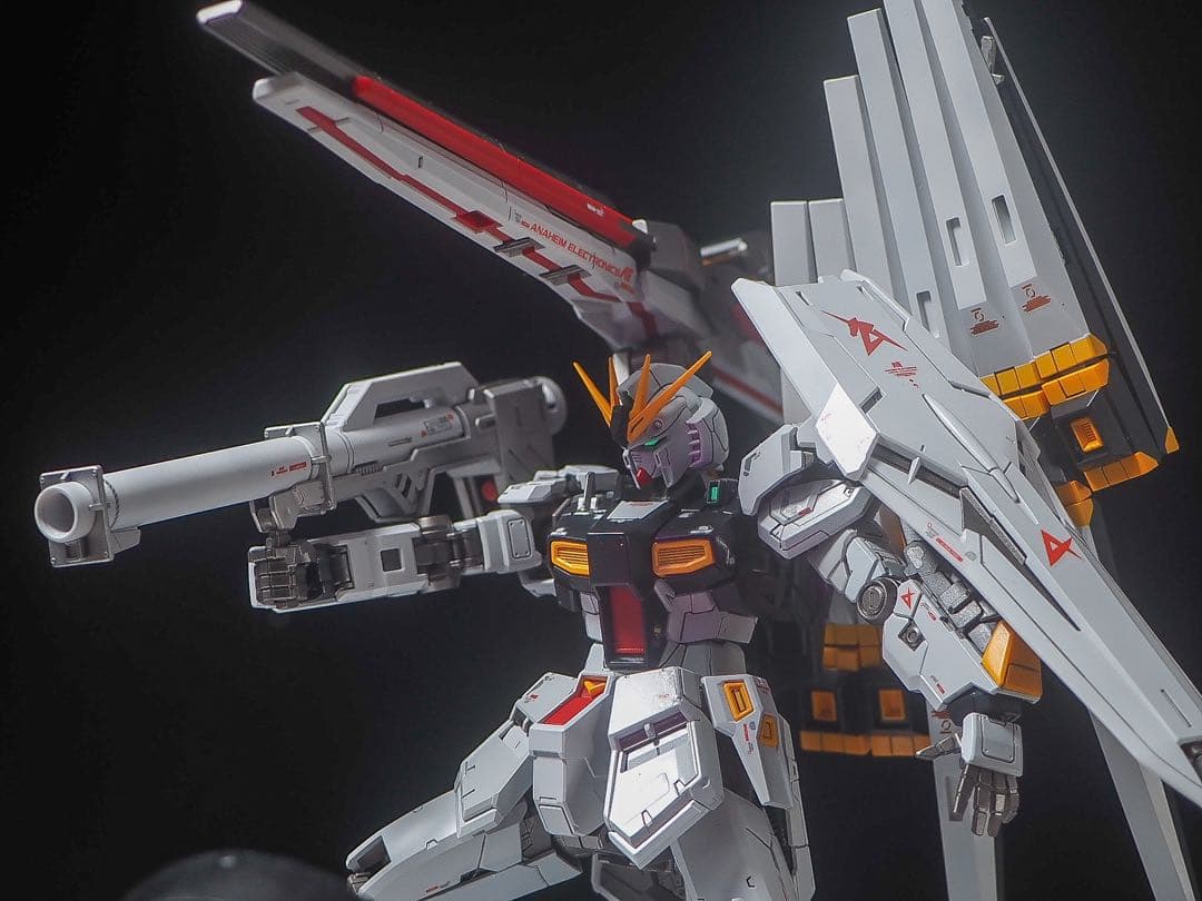 RG νガンダム　ff ガンプラ　全塗装　完成品