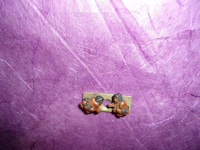 相撲 金属工芸品 小型「提げ物 前金具(2.8×1.2×0.8cm)」