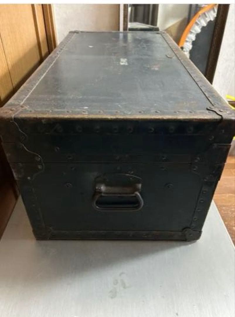 ヴィンテージ家具　アンティーク雑貨　おしゃれ　カフェ　トランク　インテリア　北欧