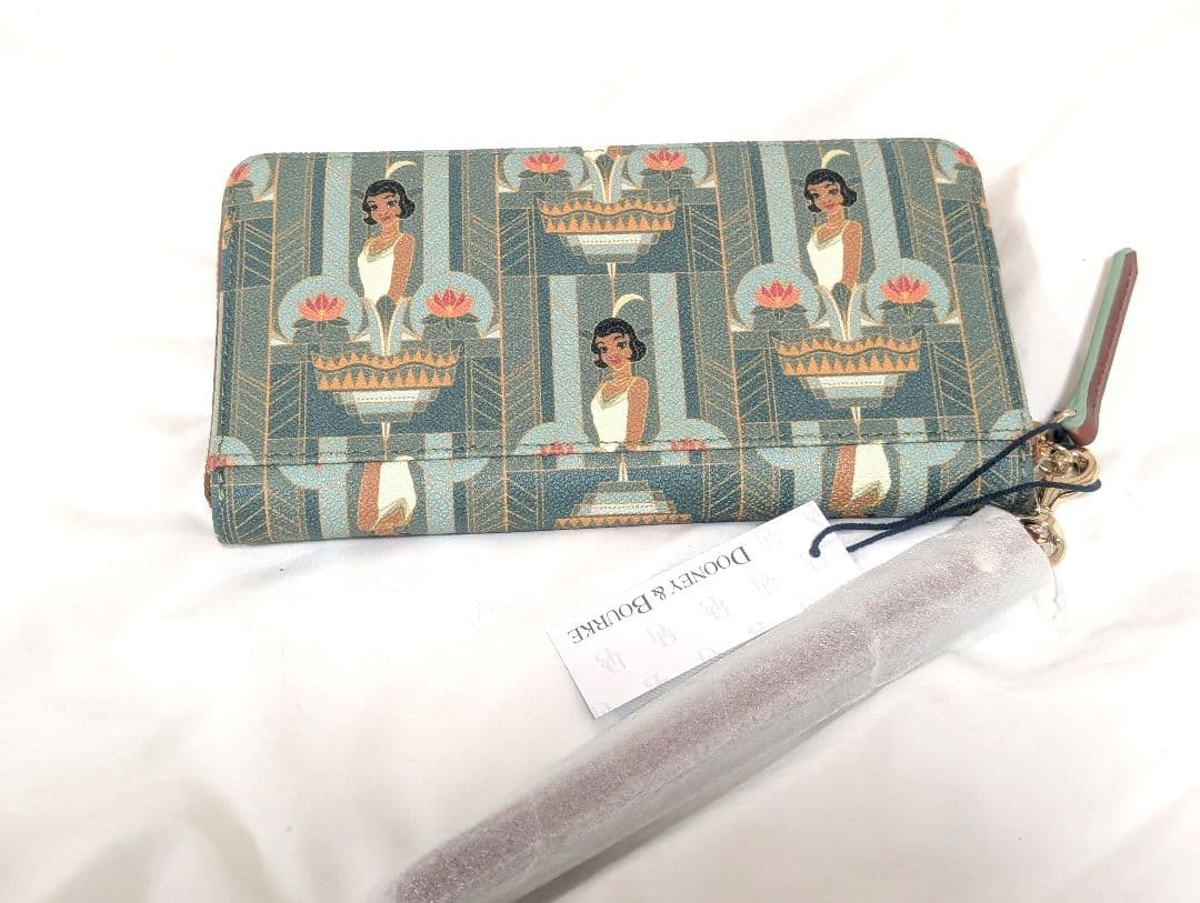 Loungeflyティアナバイユーアドベンチャー長財布ディズニー 新品