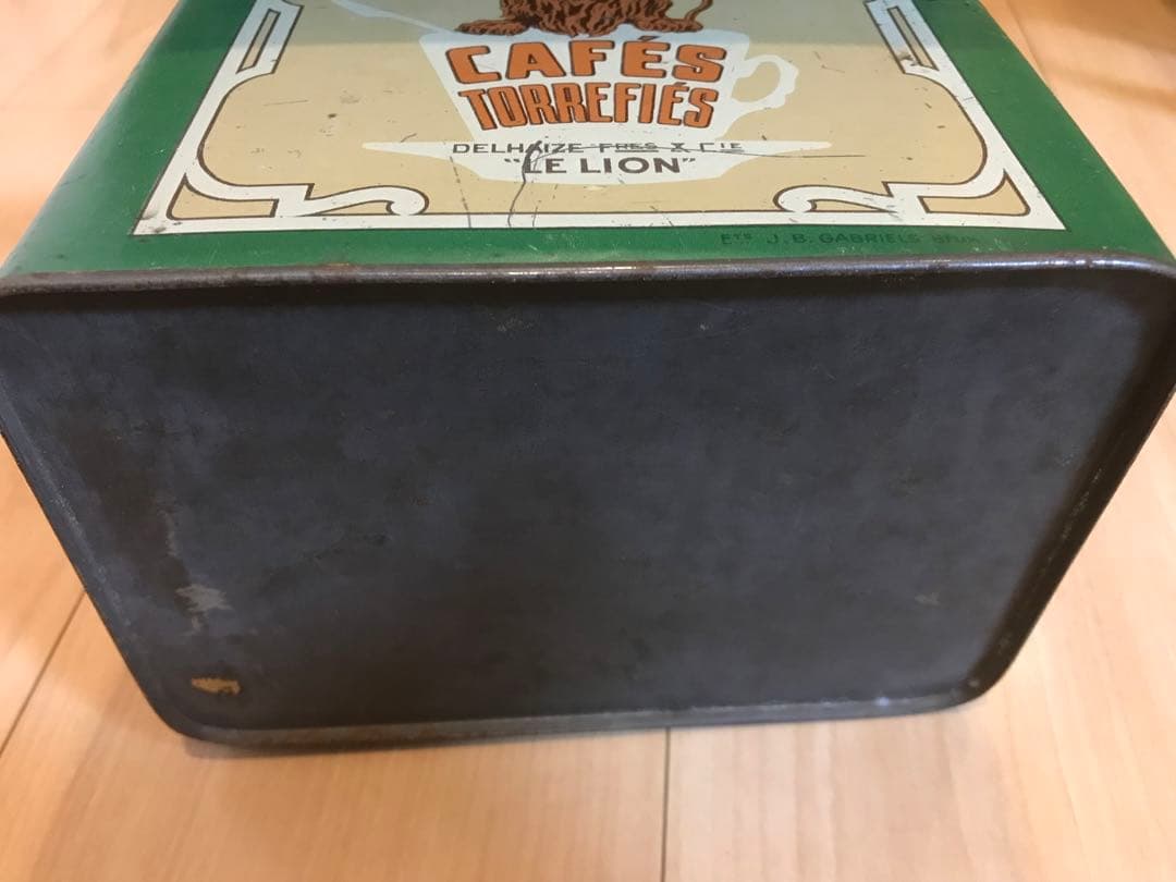 ブリキ缶　コーヒーの缶　大（12x18x17）ベルギー