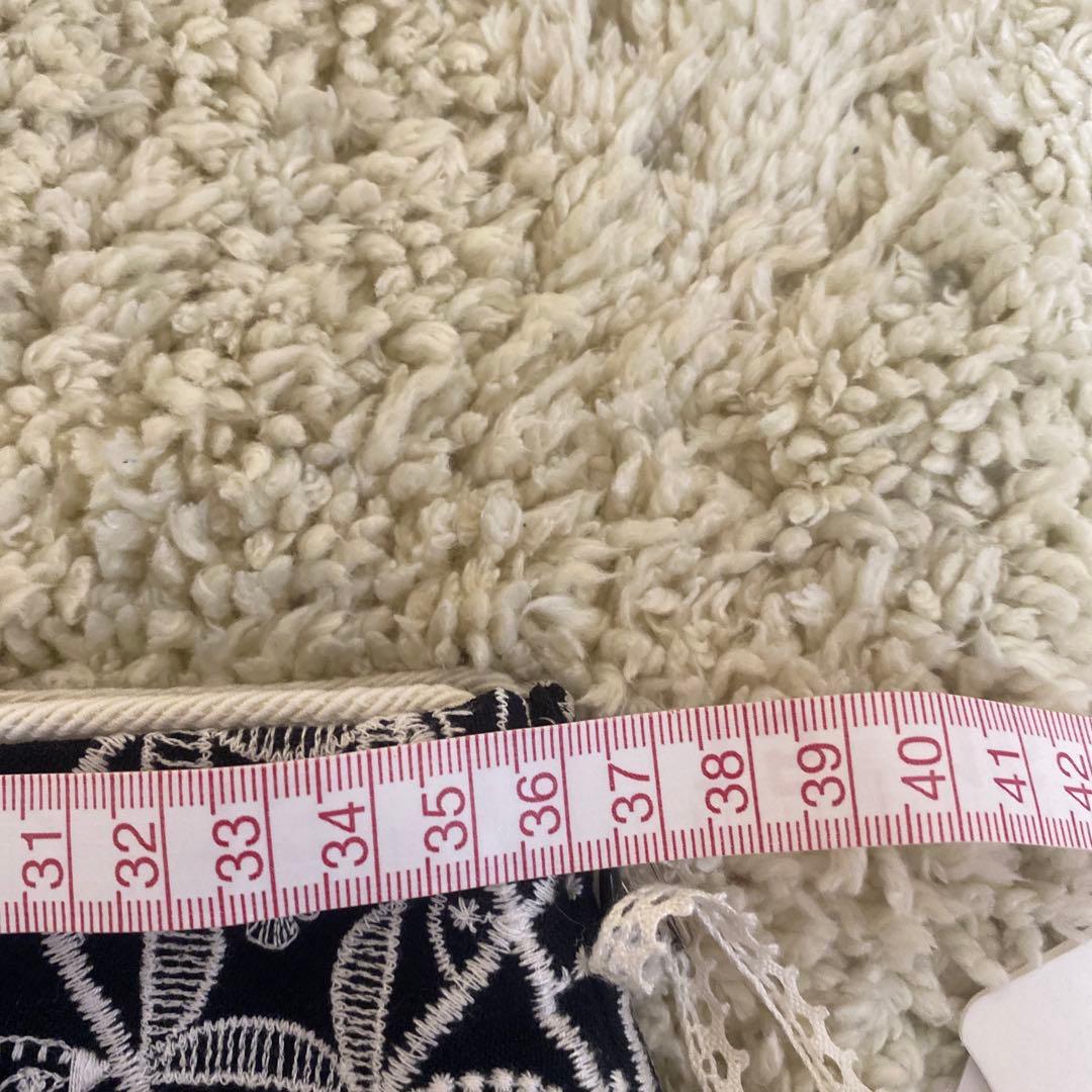 希少　新品タグ付き　ミナペルホネン　シンフォニー　総刺繍スカート　38