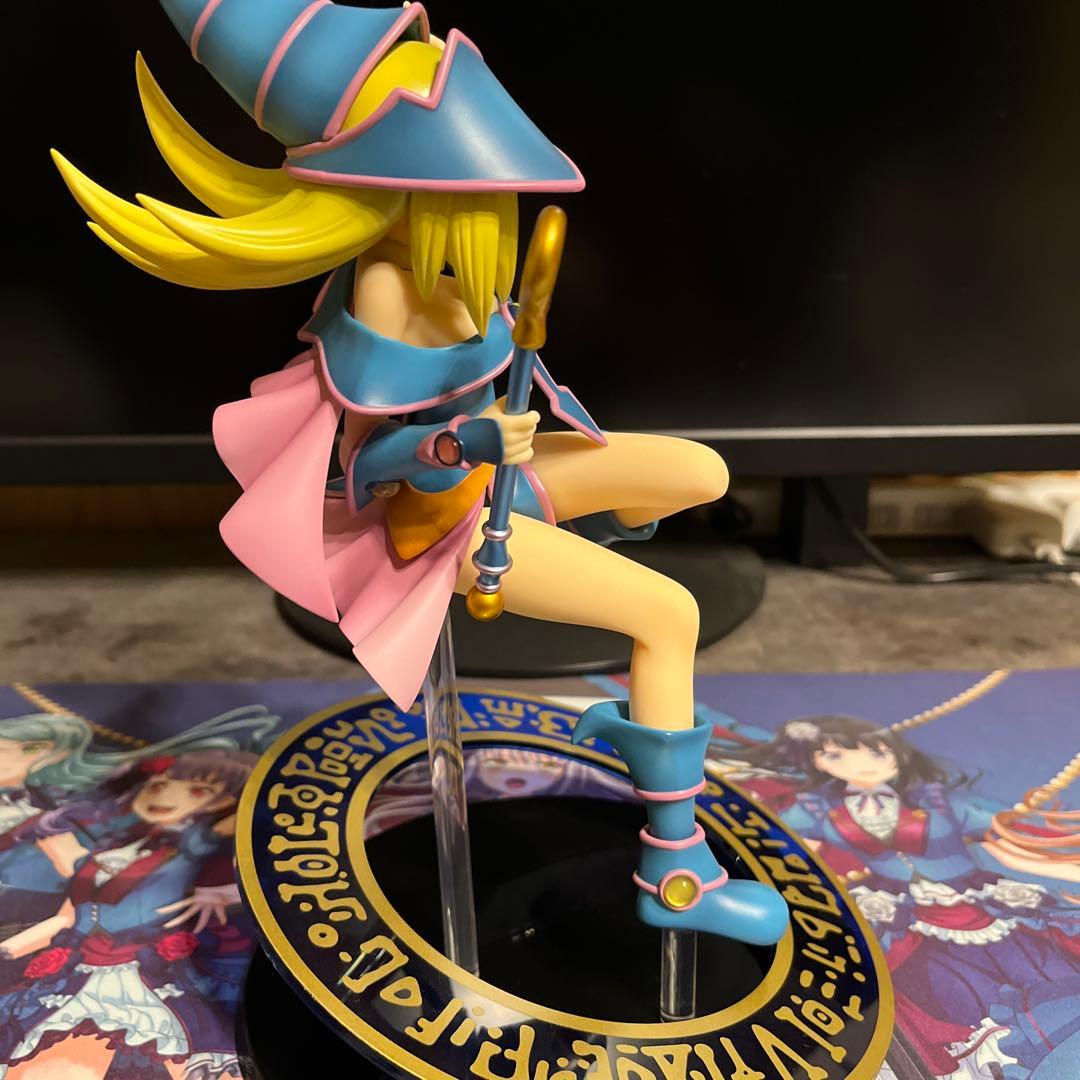 遊戯王 ブラックマジシャンガール フィギュア