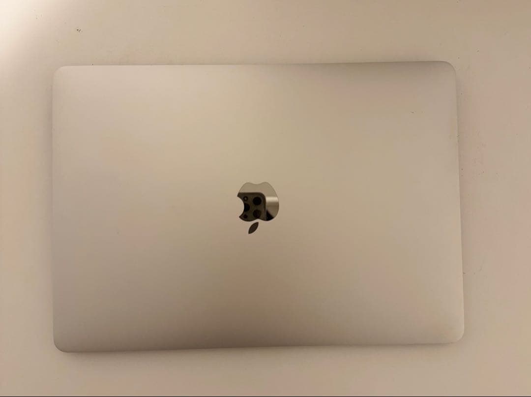 Macbook Pro 2017 13インチ 今年最新mac os