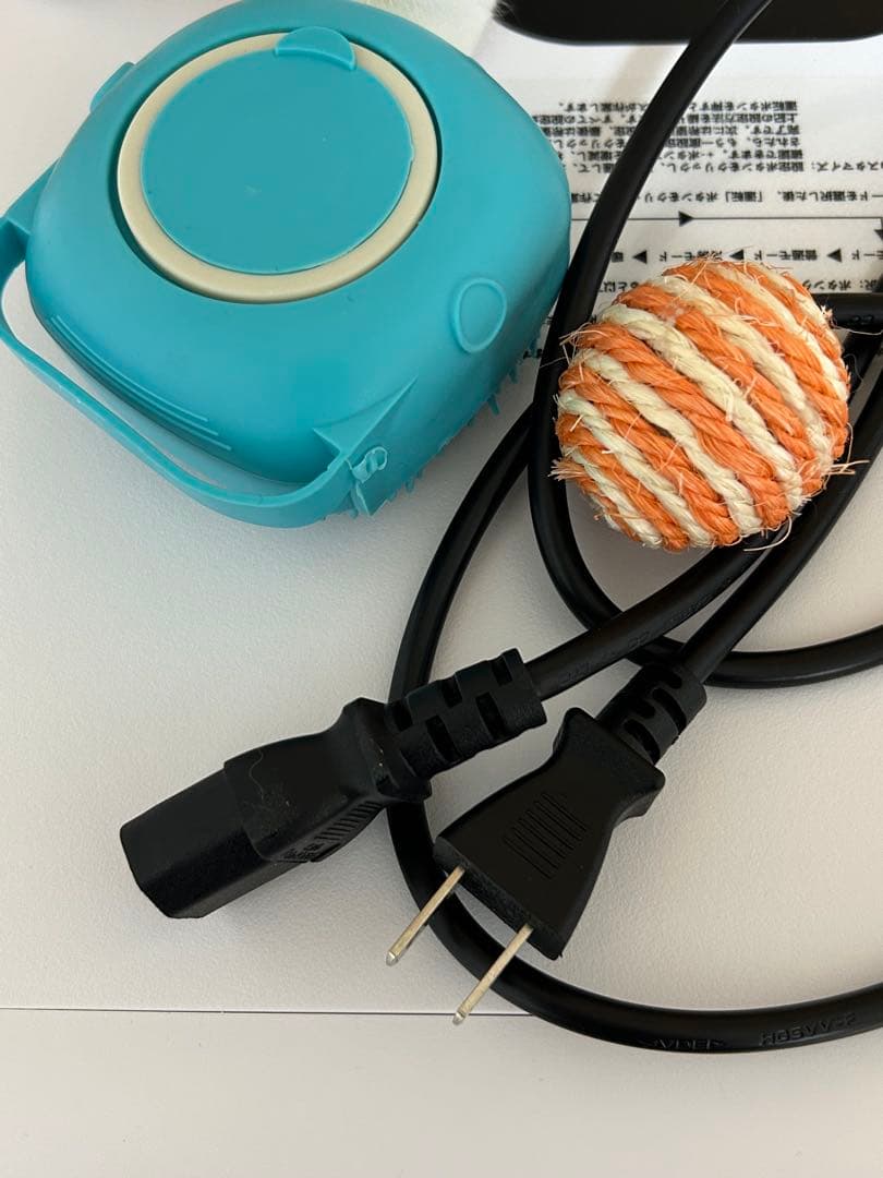 ペット用ドライヤー ホワイト 通気口付き