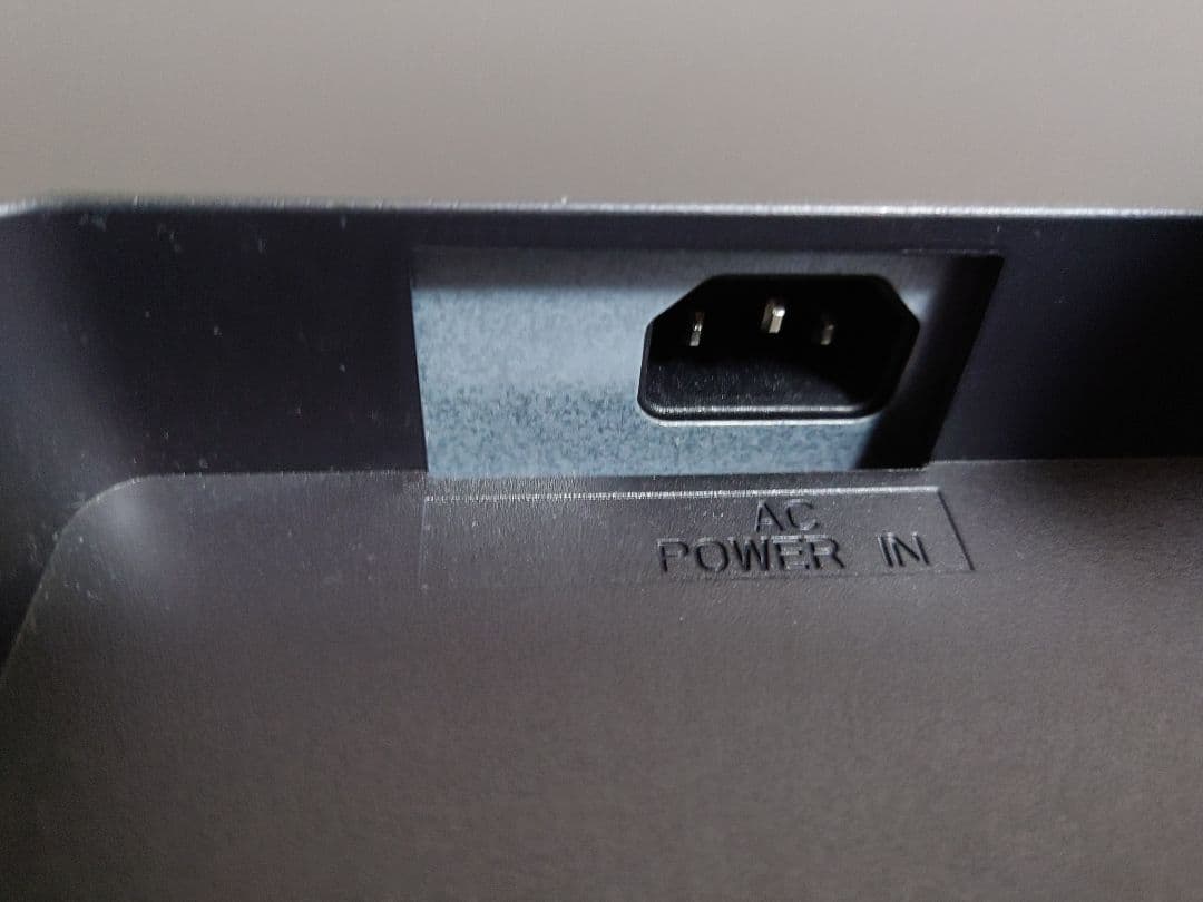 IODATA 4k 32インチ ディスプレイ exld4k321vb