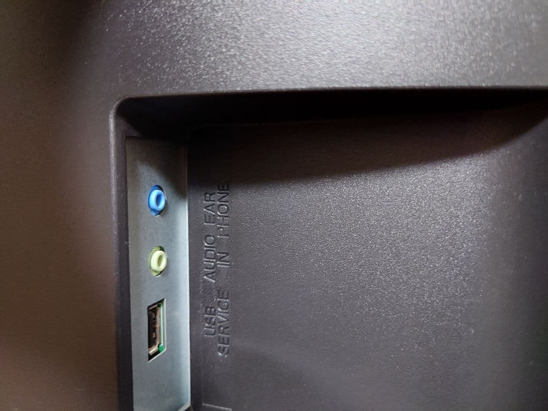 IODATA 4k 32インチ ディスプレイ exld4k321vb