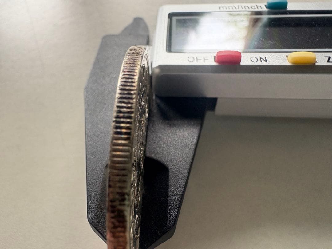 山*郎様 【本物保証】特年　大型　一圓銀貨　明治11年銘　深彫　希少貨幣　修正有