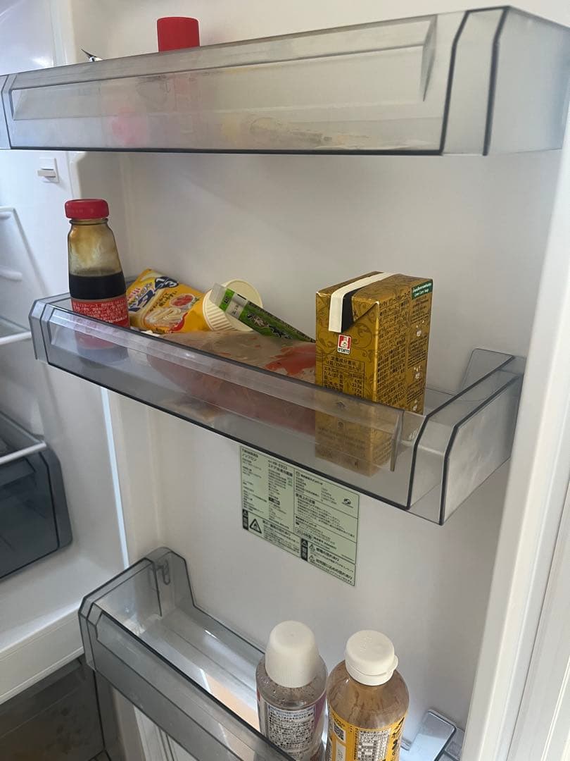 ホワイト冷蔵庫 可動式棚付き