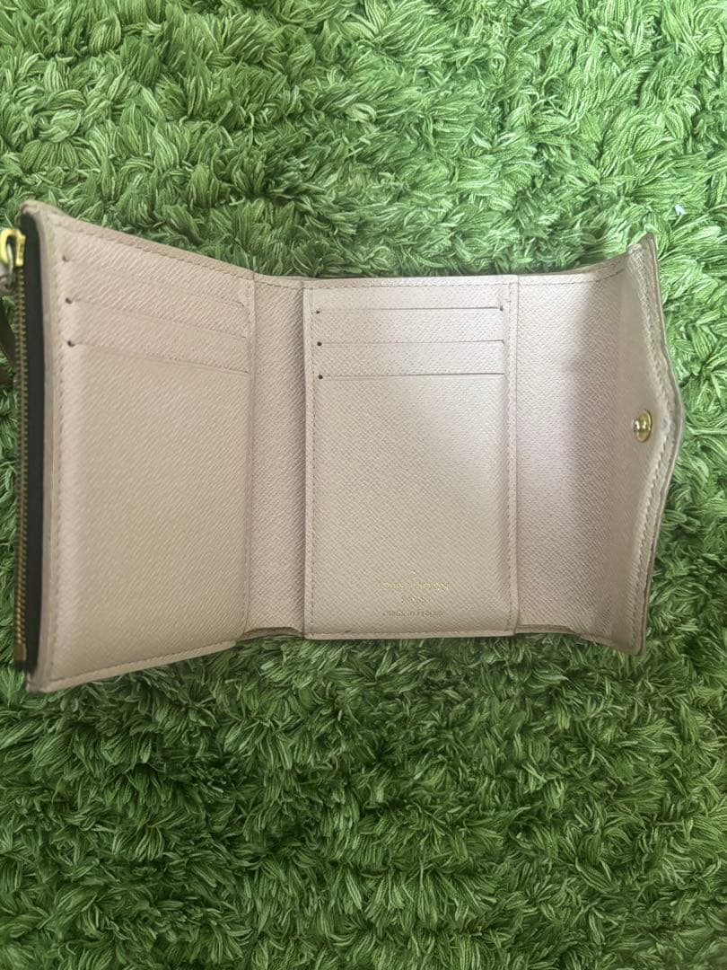 ルイ・ヴィトン♡ ダミエ エベヌ ローズ ポルトフォイユ ヴィクトリーヌ