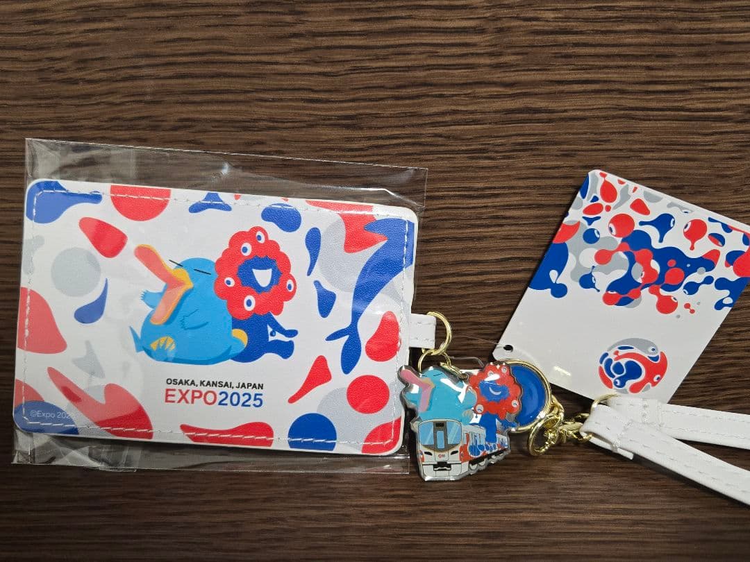 大阪・関西万博限定ICOCAカードと合皮ケース EXPO2025ミャクミャク