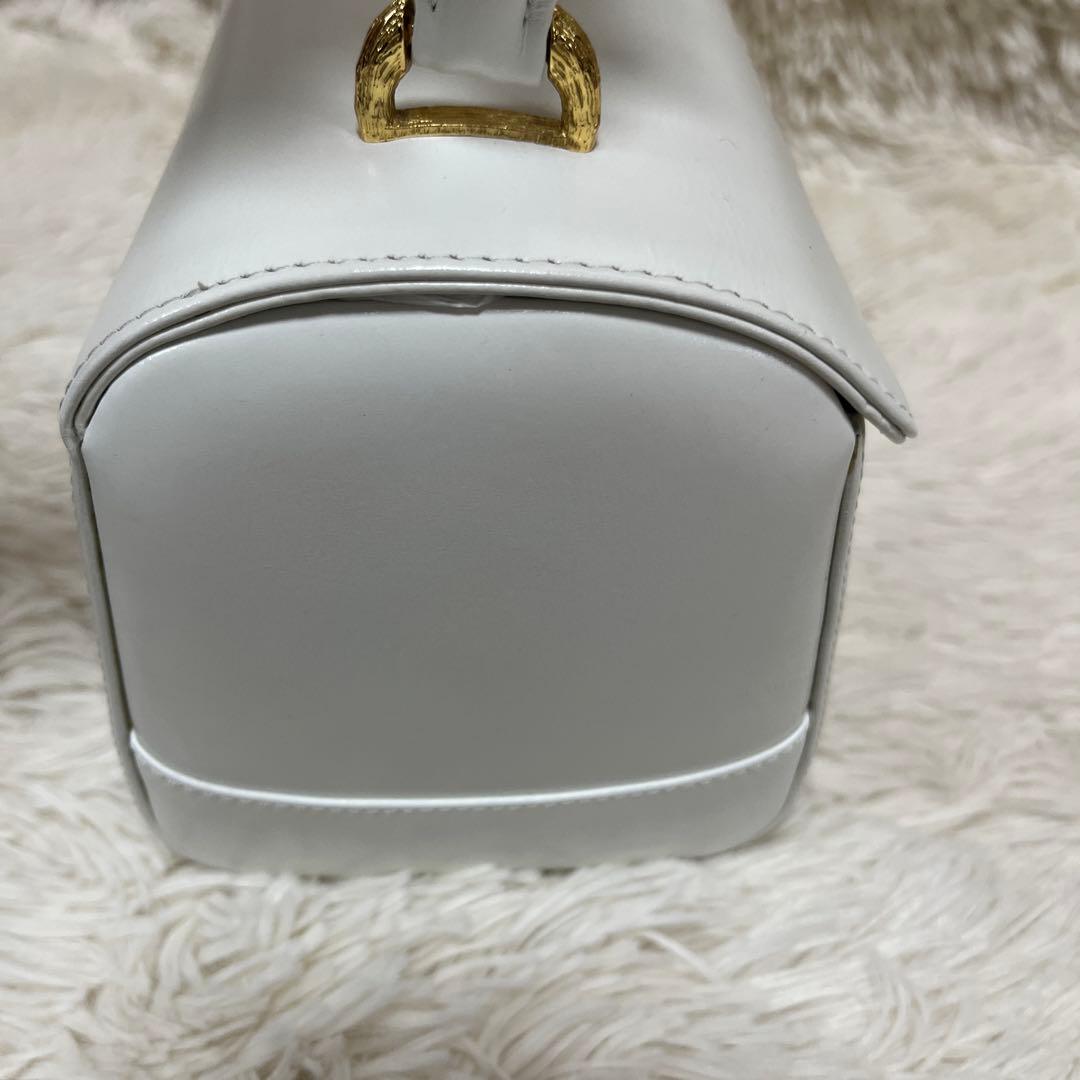 美品✨WAKO ワコウ　ハンドバッグ　ホワイト×ゴールド　自立