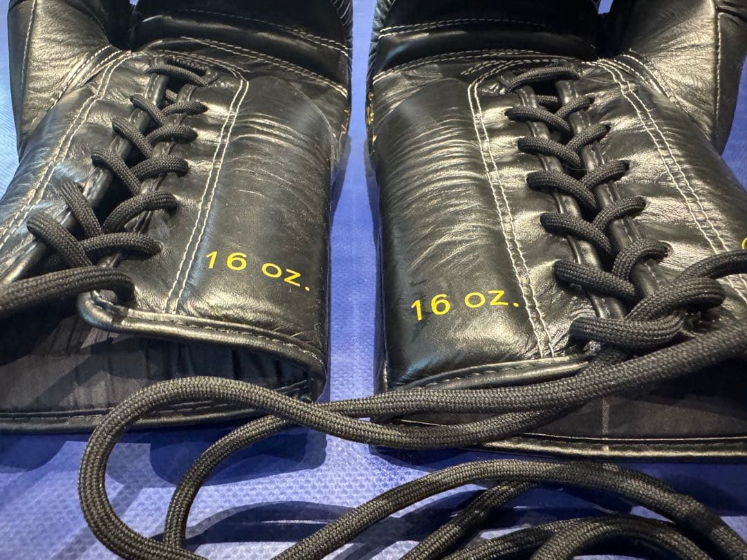 限定品　Fairtex GLORY ボクシンググローブ 16 oz レース