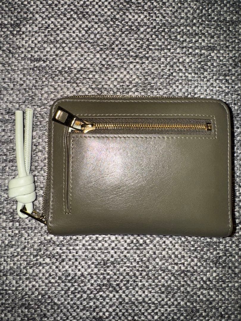 LOEWE ノットコンパクトジップウォレット 二つ折り財布 オリーブグリーン