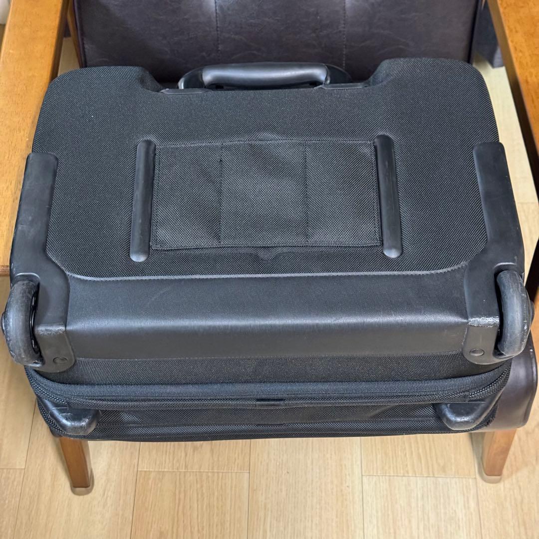 状態良好！TUMI 26127DH ブラック　ビジネストローリー　2輪