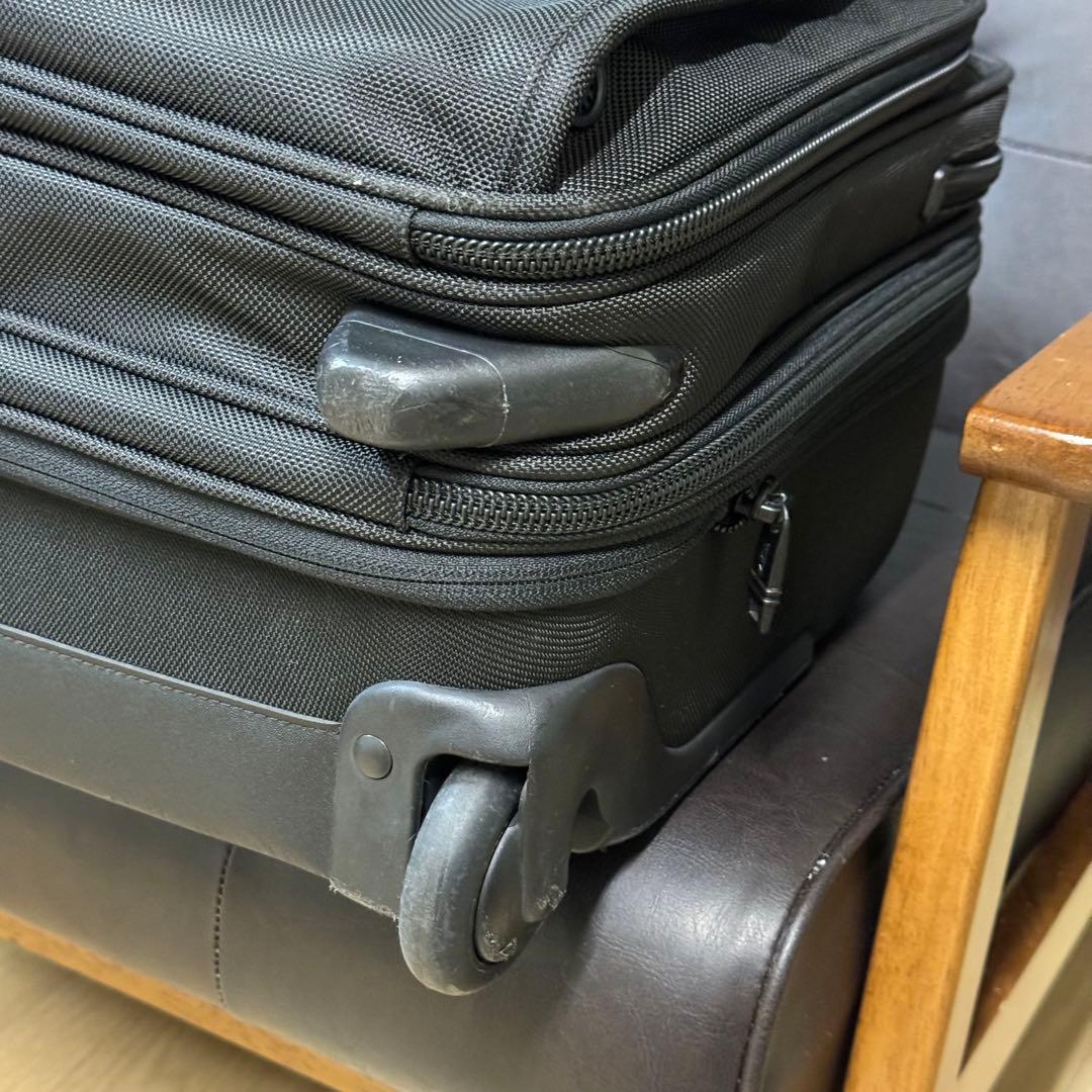 状態良好！TUMI 26127DH ブラック　ビジネストローリー　2輪