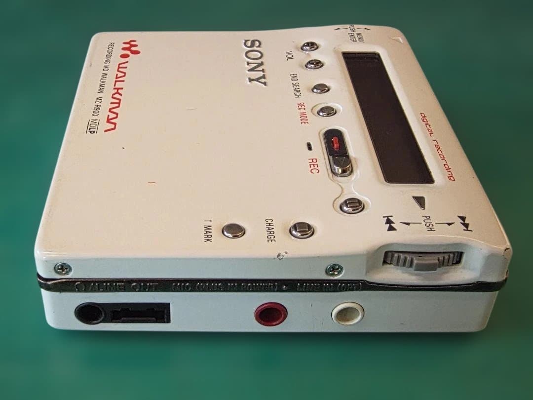 SONY MZ-R900 ポータブルMDプレーヤー