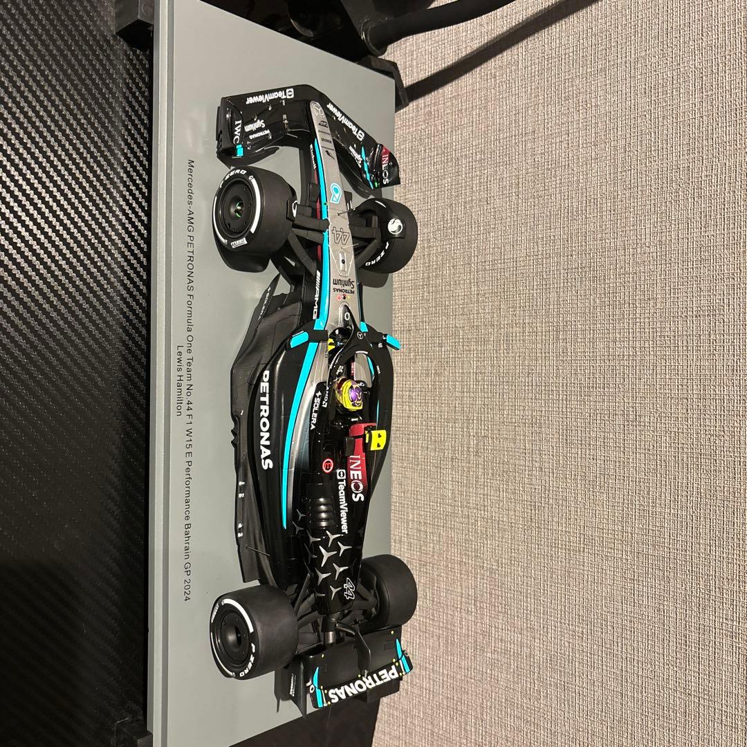 Spark 1/18 2024 F1 バーレーンGP #44 L.ハミルトン