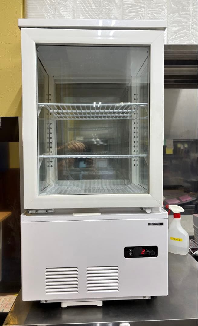 サンデン　冷蔵ショーケース