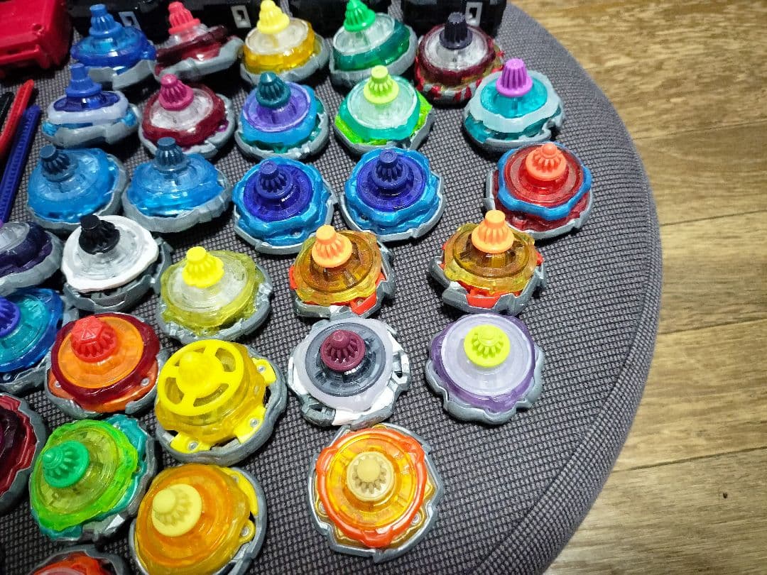 モ*ト様 ベイブレードX　セット 32個 & ランチャー　まとめ　大量　卒業