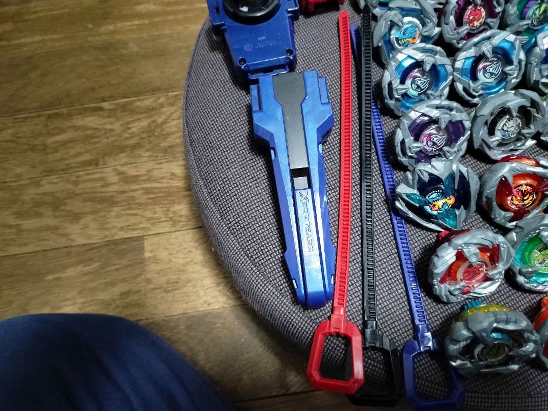 モ*ト様 ベイブレードX　セット 32個 & ランチャー　まとめ　大量　卒業