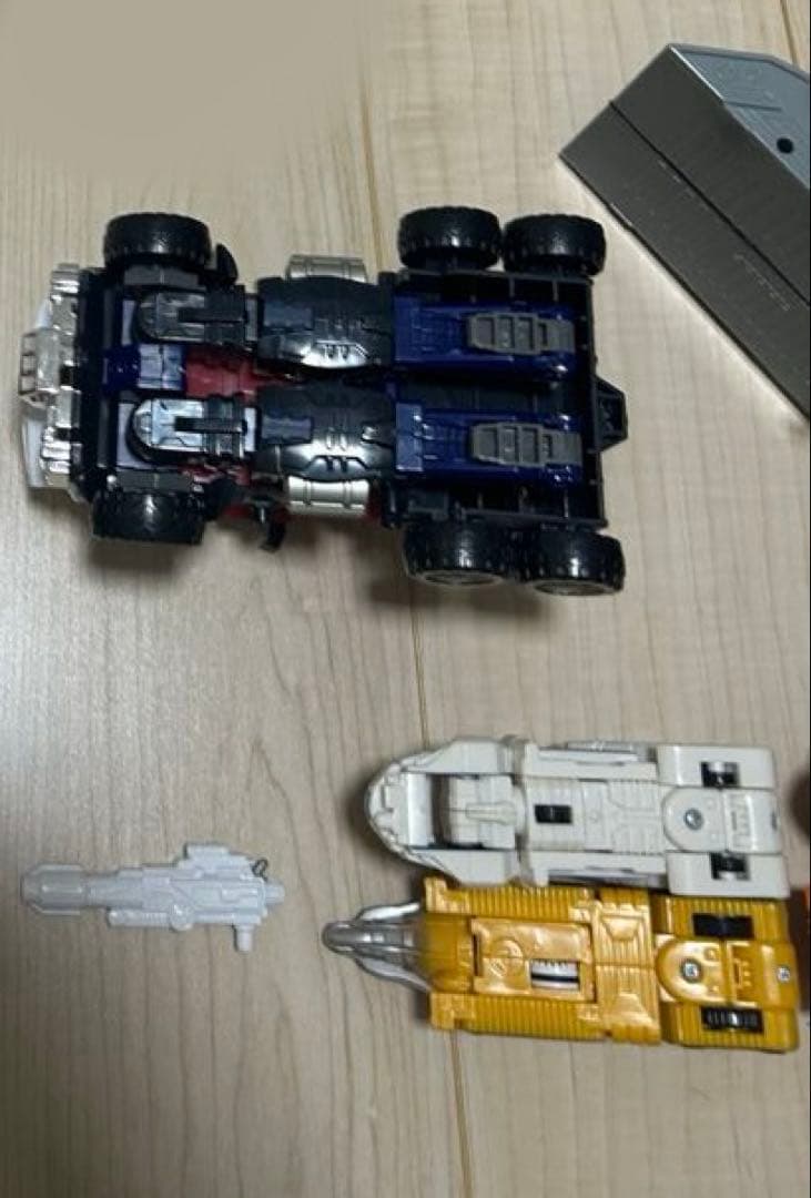 トランスフォーマー グランドコンボイ オメガスプリーム 2体セット