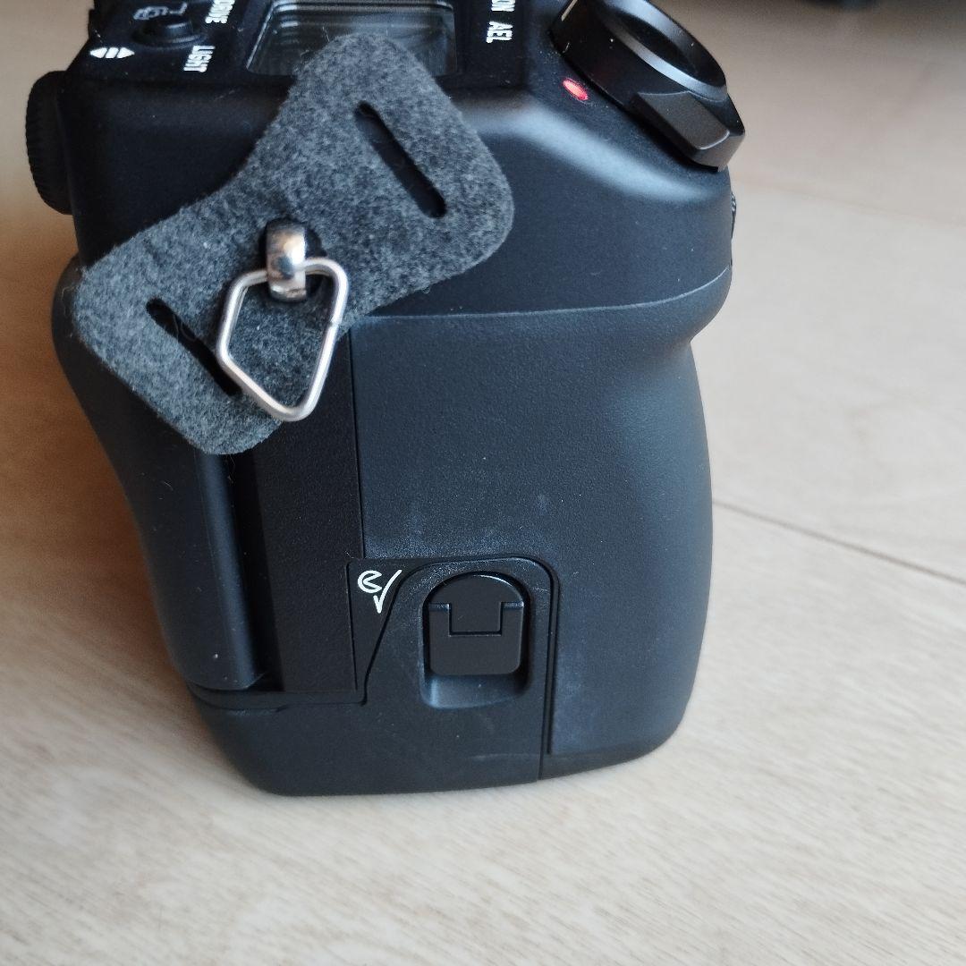 【美品】コンタックス　CONTAX N1　ボディ　ストラップ、説明書付き