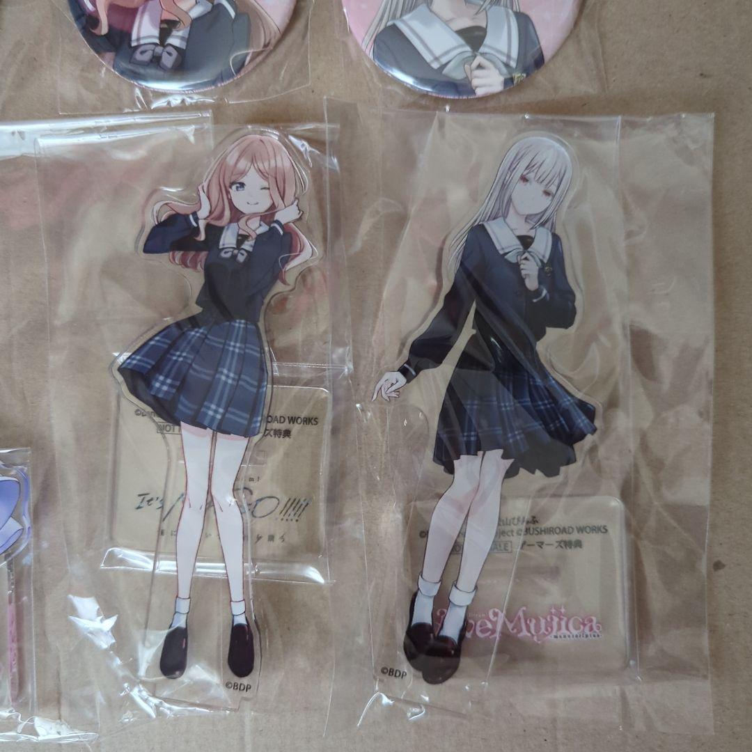 BanG Dream! アクリルフィギュア3個と缶バッチ3個