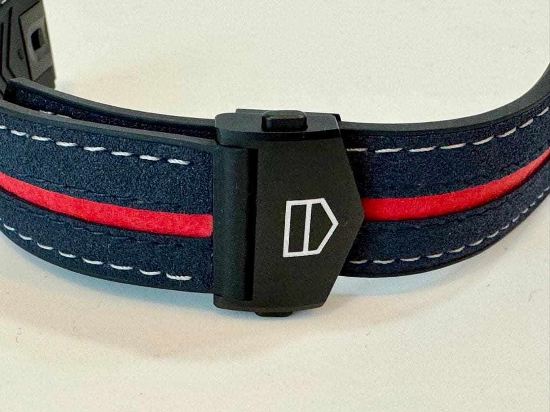 タグホイヤー　コネクテッド用　レッドブル限定ベルト