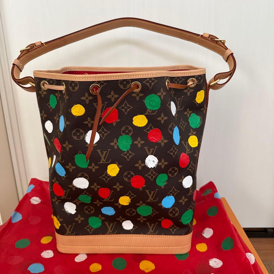 ルイヴィトン✖️草間彌生　ノエ　ショルダーバック