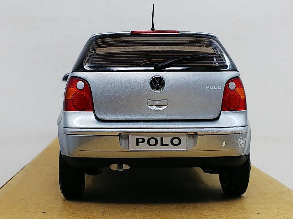 上海ディーラー特注品 ANSONアンソン製 1/18 フォルクスワーゲン・ポロ