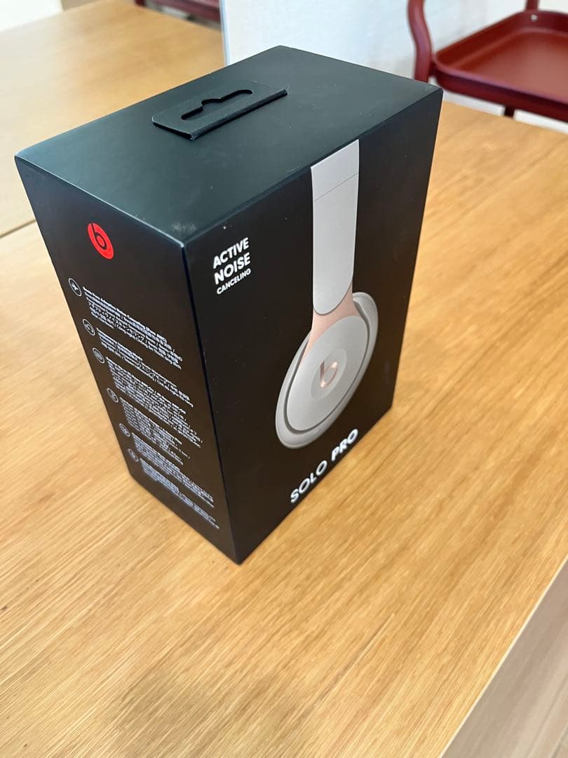 Beats SOLO PRO ワイヤレスヘッドホン