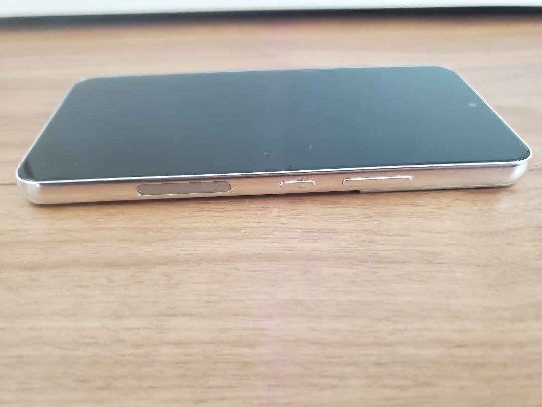 Galaxy S22 256GB ホワイト docomo版