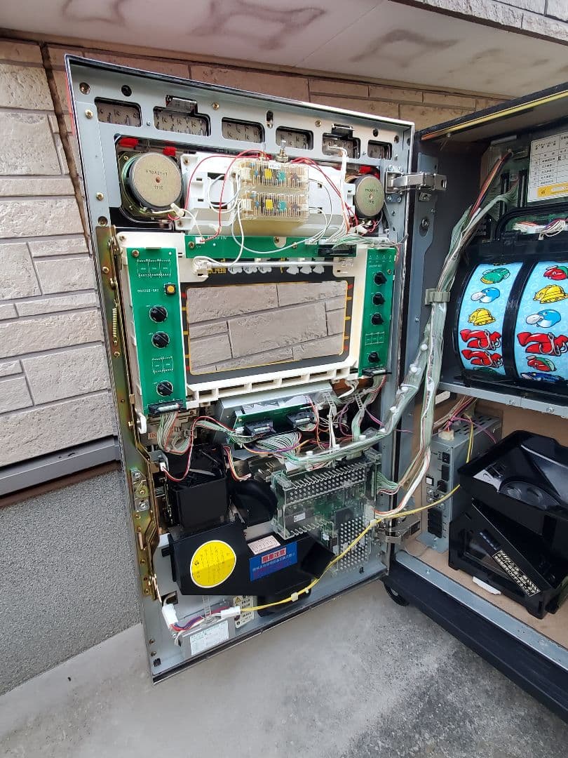 スロット実機　４号機　メーシー　イレグイ