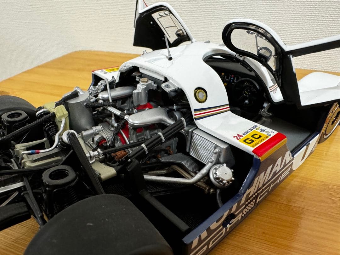 「MINICHAMPS」Porsche 956L #1LE MANS 1982