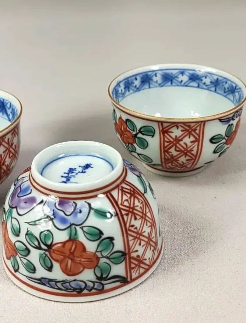 未使用　有田焼　華山萬右衛門窯　酒器　錦山茶花　瓢箪型　徳利　盃