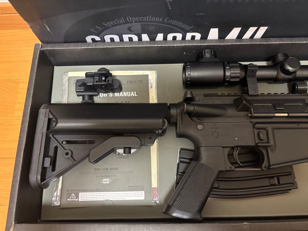 ケ*ン様 東京マルイ　次世代電動ガン SOPMOD M4 バッテリーX3 充電器