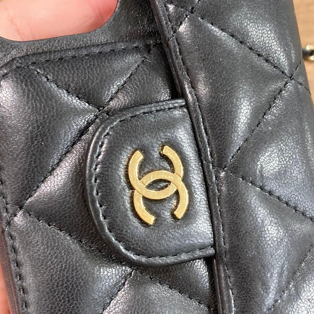 CHANEL シャネル マトラッセ ラムスキン iPhoneケース レディース