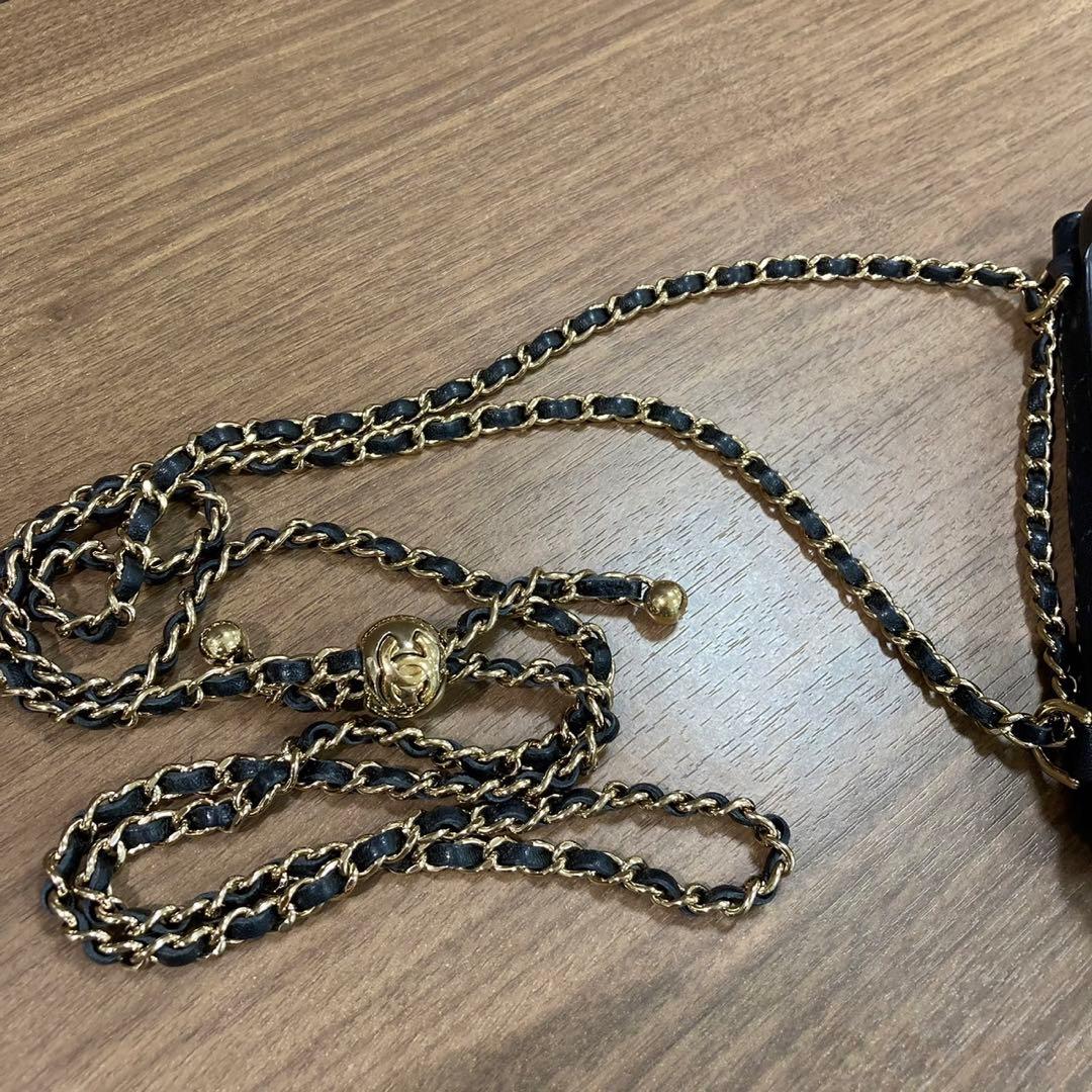 CHANEL シャネル マトラッセ ラムスキン iPhoneケース レディース