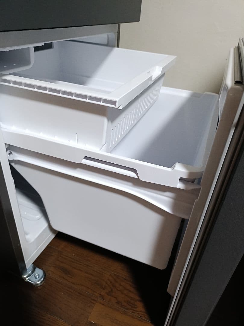 Haier スリモア 冷蔵庫 2024年製　JR-CV29B