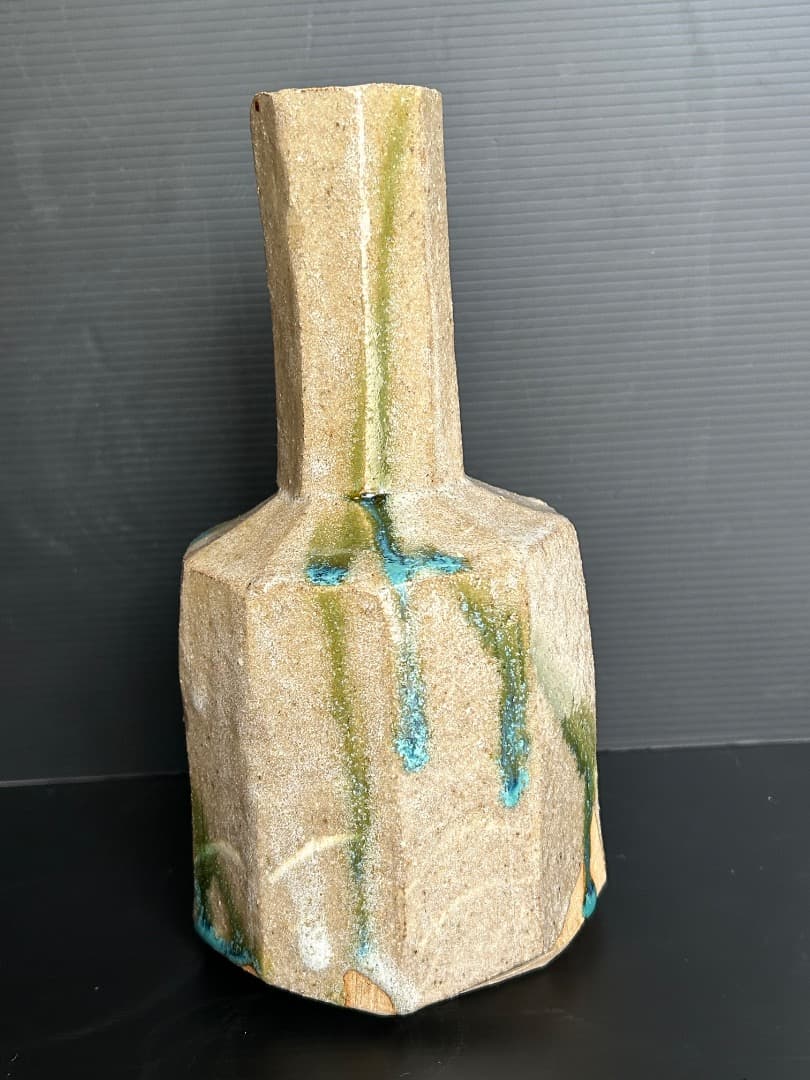 織部 砧花入れ　(加藤錦三 作)