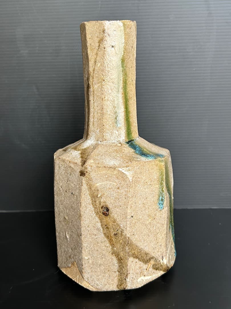 織部 砧花入れ　(加藤錦三 作)