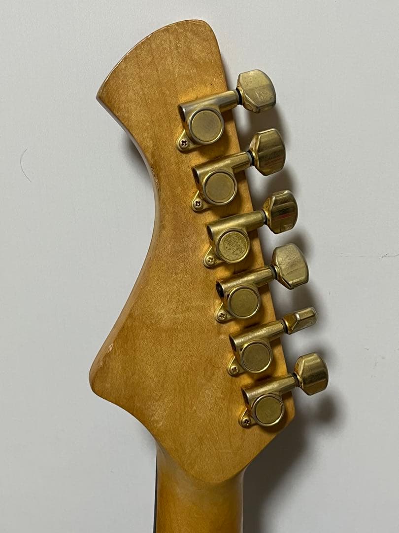 Aria Pro II レッドエレキギター