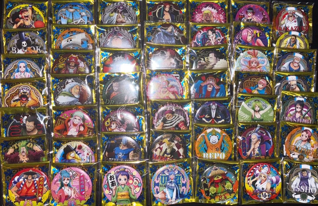ワンピース　輩缶バッジ　WORLD まとめ売り