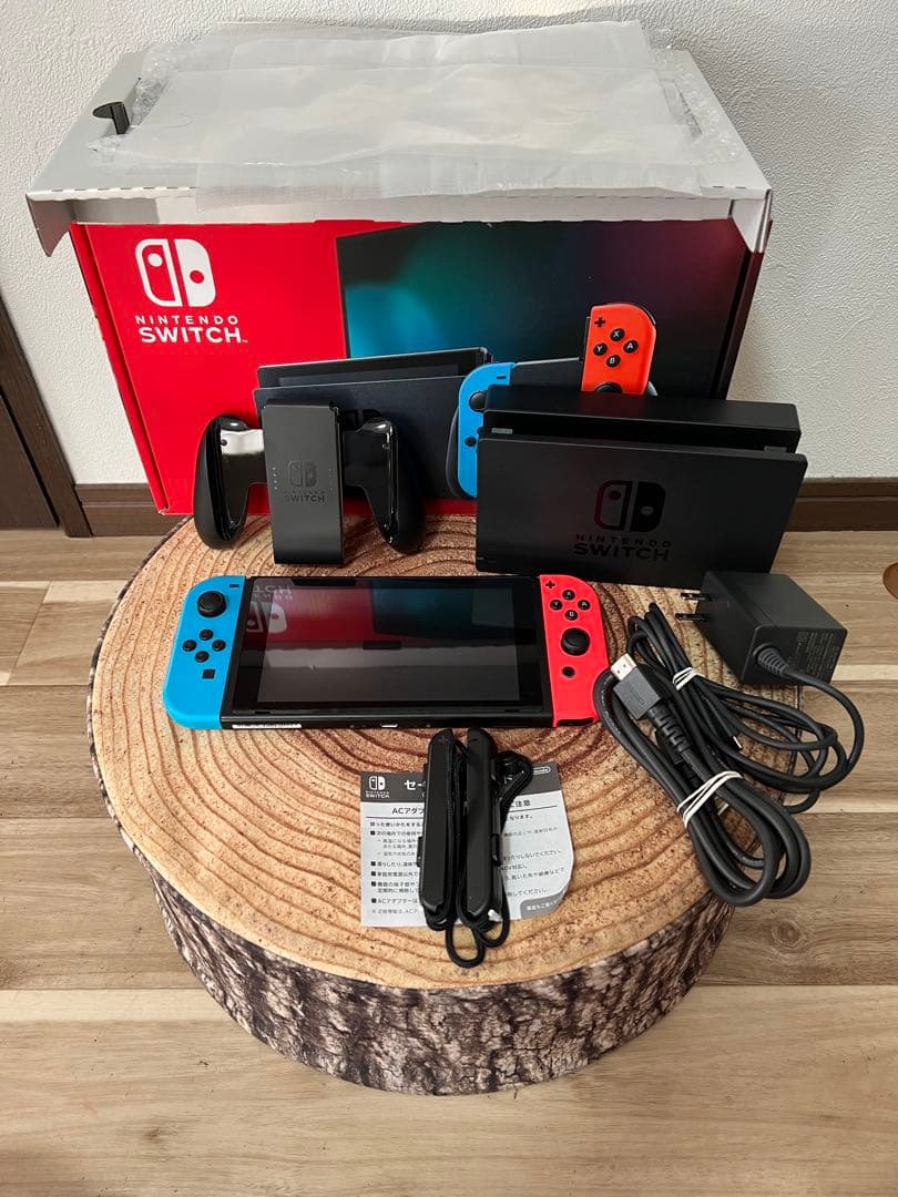 Nintendo Switch ニンテンドースイッチ本体　ネオン②